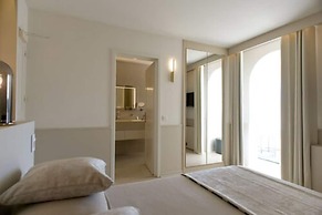 Hotel Genovese