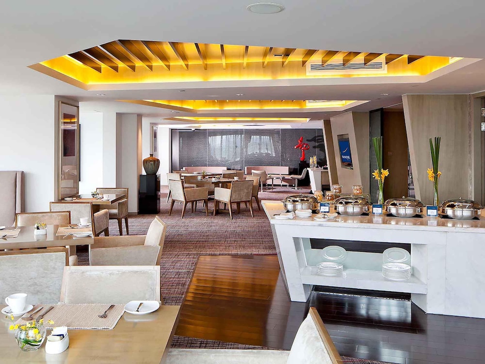 Novotel Nanjing East Suning