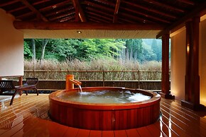 Nishimuraya Hotel Shogetsutei