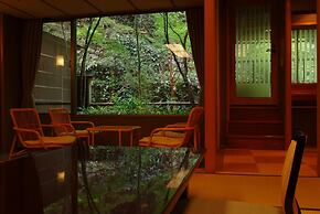 Nishimuraya Hotel Shogetsutei