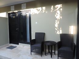 Andari Legian