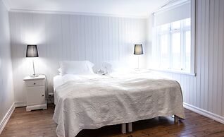 Luna Apartments