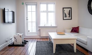 Luna Apartments