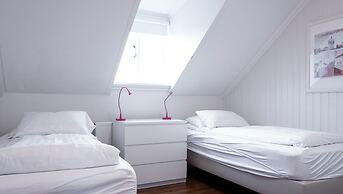 Luna Apartments