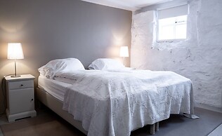 Luna Apartments