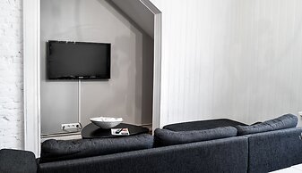 Luna Apartments
