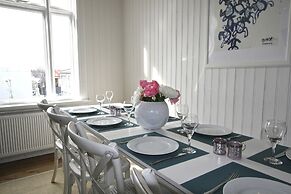 Luna Apartments