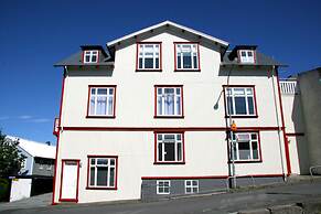 Luna Apartments