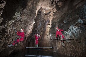 Wookey Hole Hotel