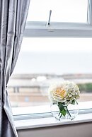 Mars Hotel Sea View