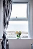 Mars Hotel Sea View