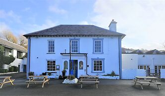 Feathers Hotel, Bar and Restaurant
