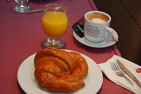 Hotel Mieres del Camino