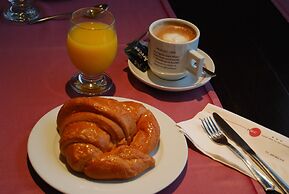 Hotel Mieres del Camino