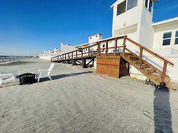 Quinta Pacifica Beachfront Villas
