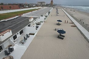 Quinta Pacifica Beachfront Villas