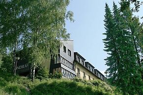 Hotel Ondráš z Beskyd