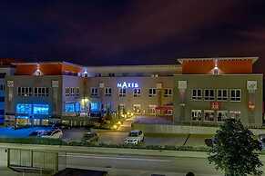 Hotel Maxis