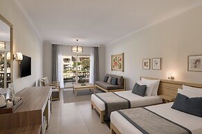 JAZ Casa Del Mar Resort