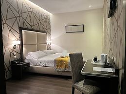Catone District Hotel
