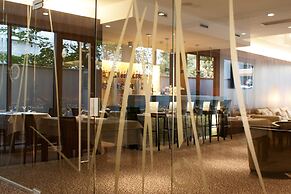 Hotel Avance