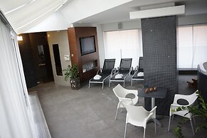 Hotel Avance