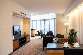 Hotel Avance