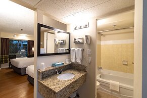Super 8 by Wyndham Prince George