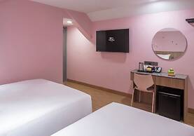 Hotel Sakura by Venue - Newly Renovated