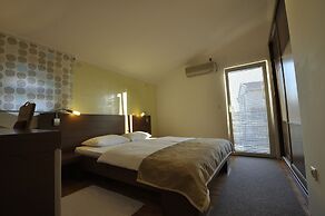 Hotel Djuric