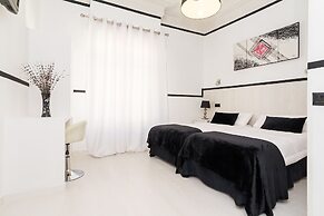 Hostal Gran Via 63 Rooms