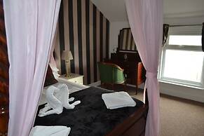 Holmlea Guest House