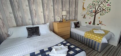 Holmlea Guest House