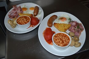 Holmlea Guest House