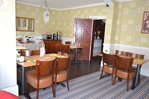 Holmlea Guest House