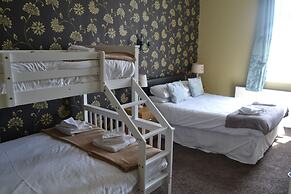 Holmlea Guest House