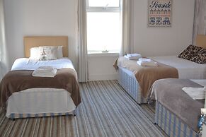 Holmlea Guest House