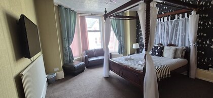 Holmlea Guest House