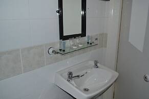 Holmlea Guest House