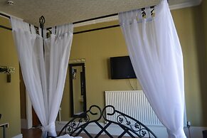 Holmlea Guest House