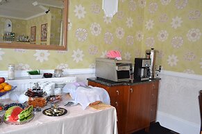 Holmlea Guest House