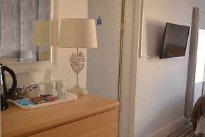 Holmlea Guest House