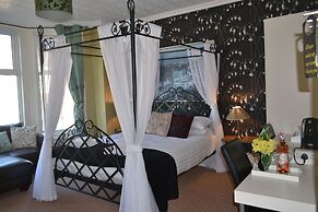 Holmlea Guest House