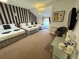 Holmlea Guest House