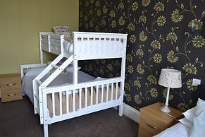 Holmlea Guest House