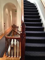 Auldington Hotel