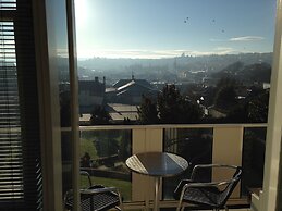 Auldington Hotel