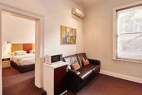 Auldington Hotel