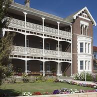 Auldington Hotel