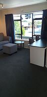Shadzz Motel & Conference Centre